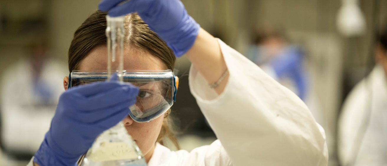 Analytical chemistry lab